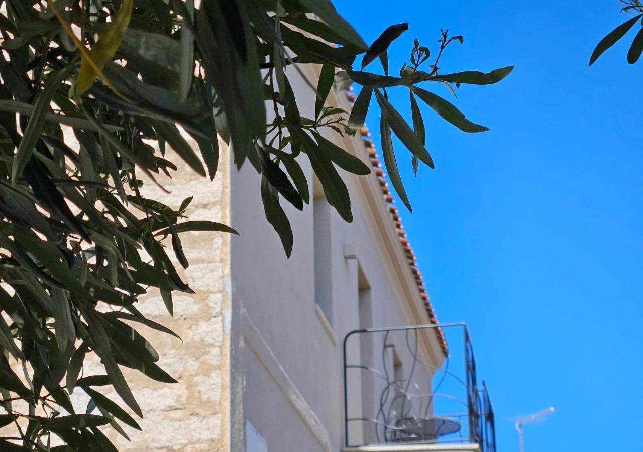 Rayuela Suites San Pantaleo Dış mekan fotoğraf